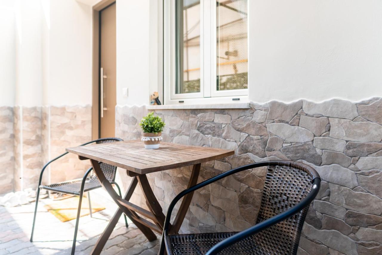 Peggy's In Chania Apartmán